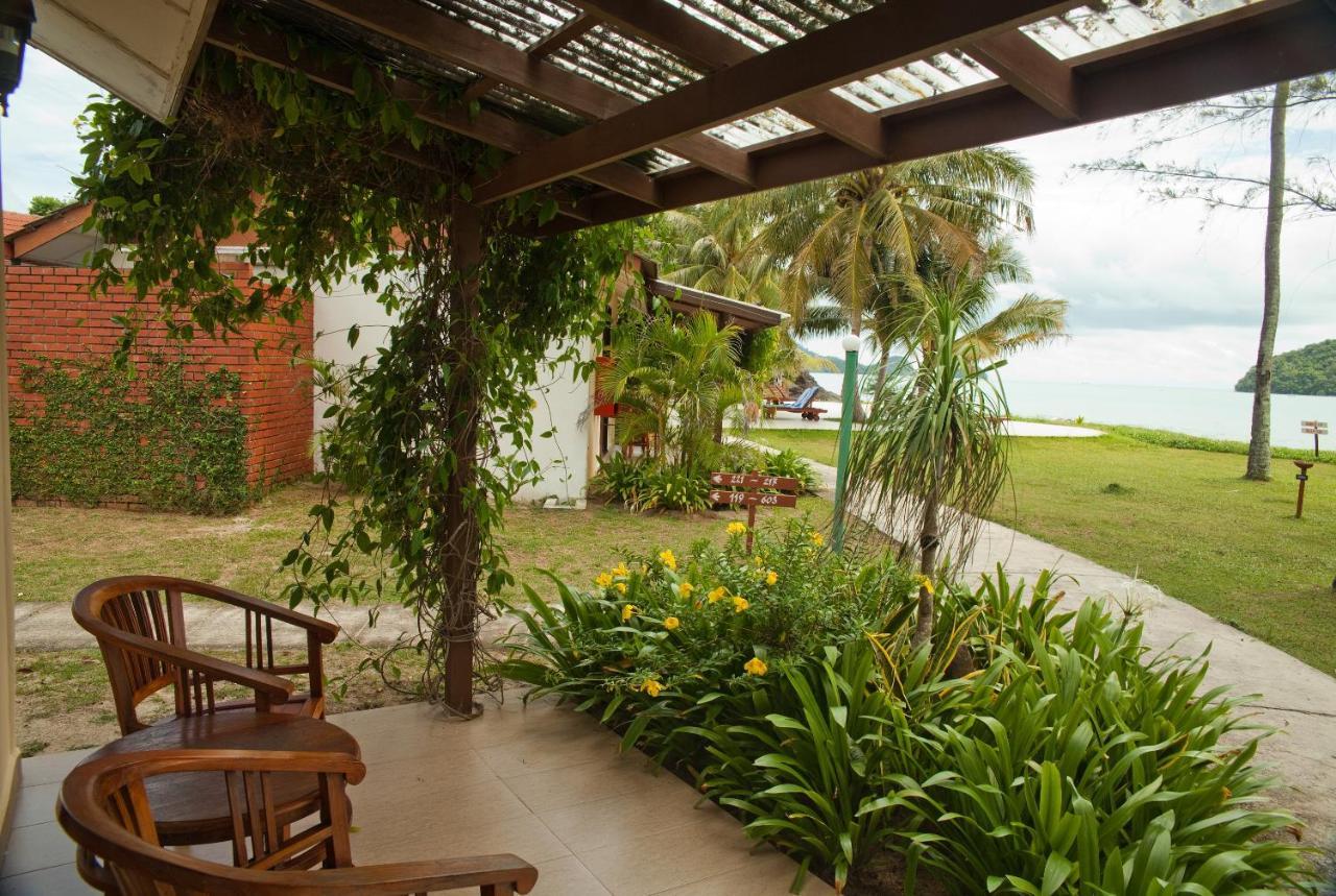 Frangipani Langkawi Resort Pantai Cenang  Extérieur photo