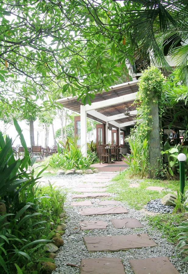 Frangipani Langkawi Resort Pantai Cenang  Extérieur photo